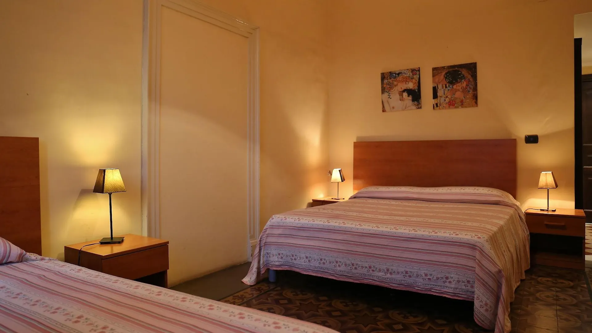 קטאניה B&B Opera לינה וארוחת בוקר